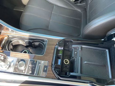 Used 2014 Land Rover Range Rover Sport HSE AWD/4WD image 14