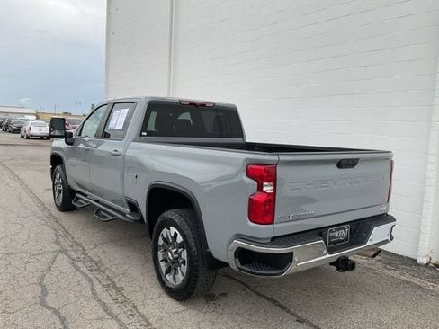 Used 2024 Chevrolet Silverado 2500 LT image 40