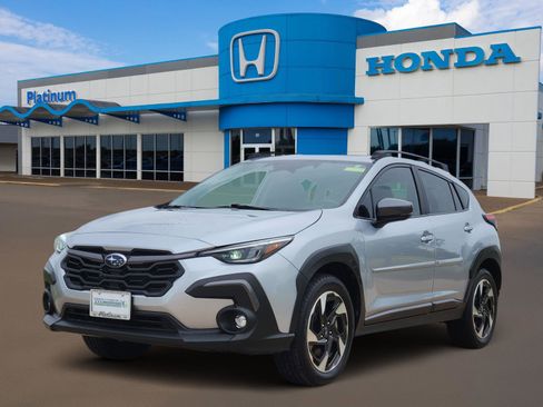 Used 2024 Subaru Crosstrek 2.5i Limited AWD/4WD image 2