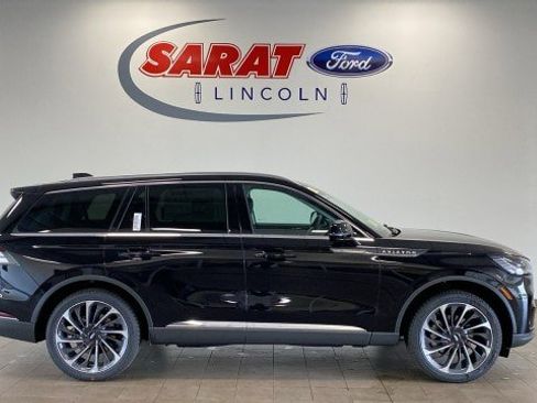 New 2025 Lincoln Aviator Reserve w/ Illumination Package image 1