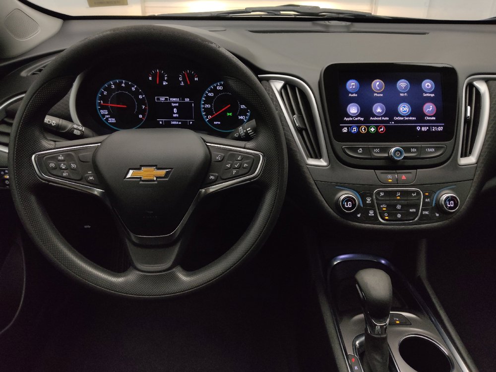 Used 2025 Chevrolet Malibu LT FWD image 22
