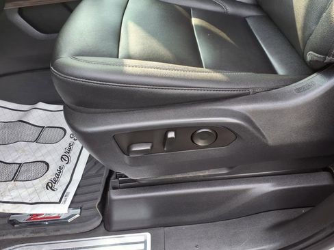 Used 2022 Chevrolet Silverado 1500 LT Trail Boss w/ LT Trail Boss Premium Package image 17