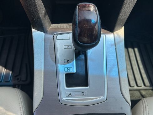 Used 2013 Subaru Legacy 3.6R Limited AWD/4WD image 16