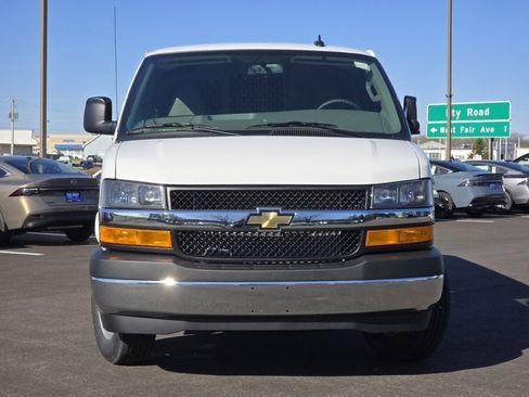 New 2026 Chevrolet Express 2500 Extended w/ Driver Convenience Package image 6