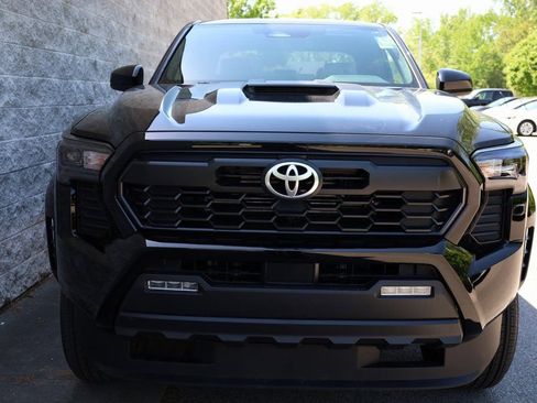 New 2025 Toyota Tacoma TRD Sport image 16