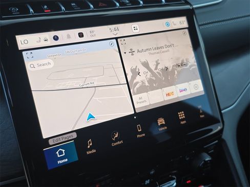 New 2025 Jeep Grand Cherokee Limited image 23