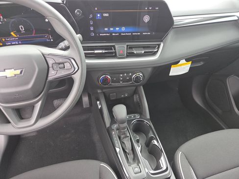 New 2026 Chevrolet TrailBlazer LS w/ LS Convenience Package AWD/4WD image 30