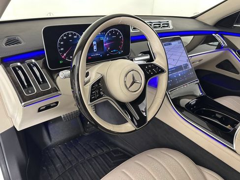 Used 2022 Mercedes-Benz S 500 4MATIC image 9