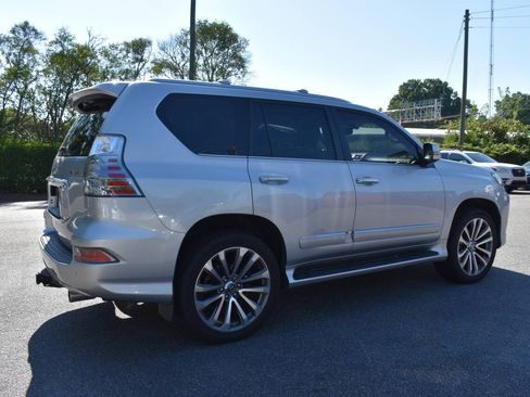 Used 2017 Lexus GX 460 Premium w/ Premium Package AWD/4WD image 2