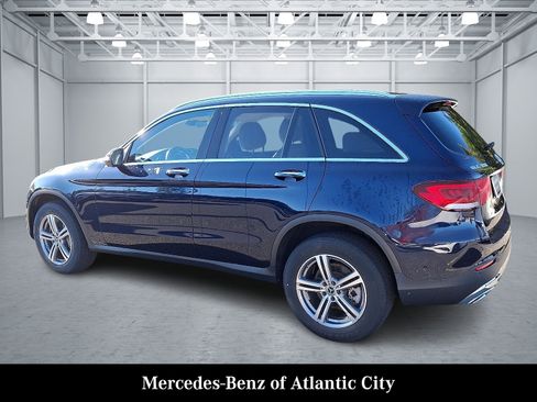 Certified 2022 Mercedes-Benz GLC 300 4MATIC image 4