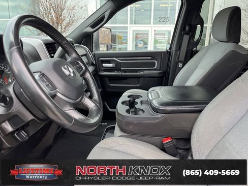 Used 2024 RAM 3500 Big Horn image 3