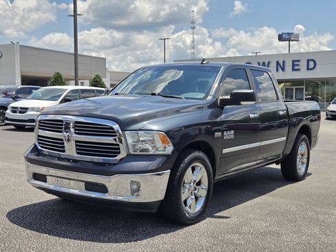 Used 2016 RAM 1500 Big Horn RWD image 2