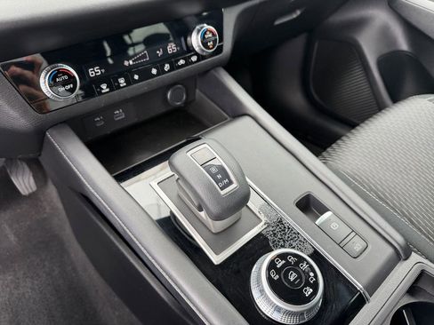 Used 2022 Mitsubishi Outlander ES AWD/4WD image 21