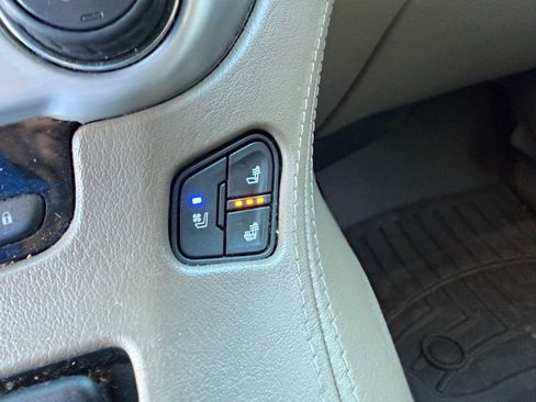 Used 2018 GMC Yukon SLT w/ Open Road Package image 14