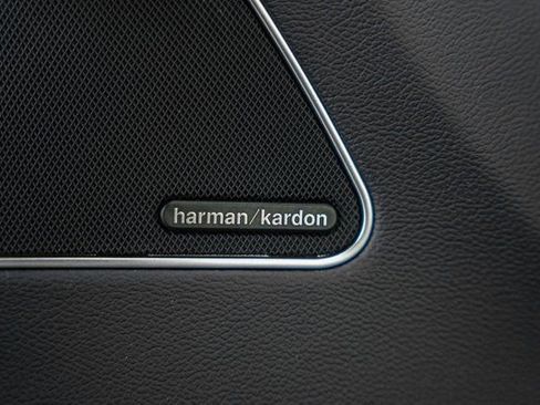 Used 2018 Maserati Levante S GranSport image 36