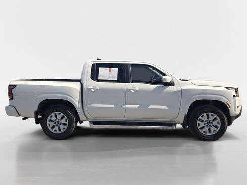 Certified 2023 Nissan Frontier SV w/ Technology Package AWD/4WD image 7