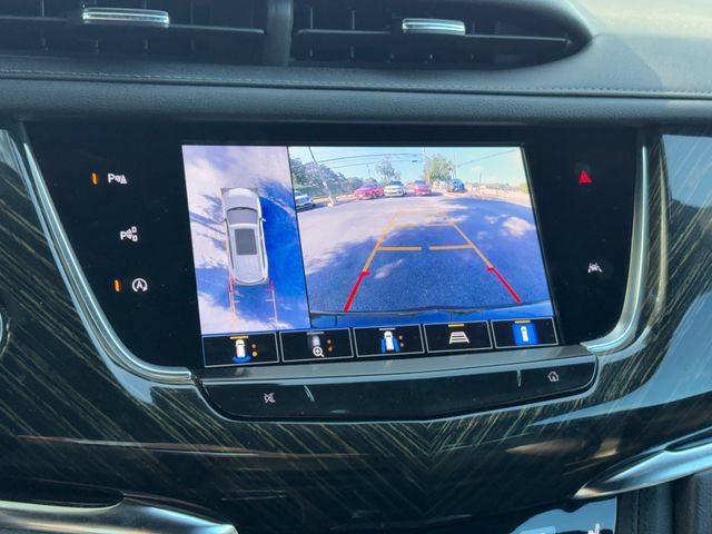 Used 2022 Cadillac XT6 Premium Luxury w/ Technology Package FWD image 18