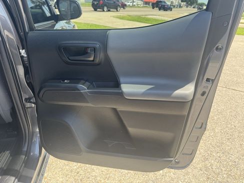 Used 2022 Toyota Tacoma SR5 image 14
