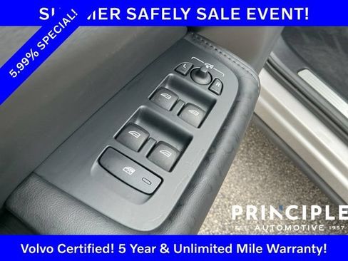 Certified 2025 Volvo XC60 B5 Core AWD/4WD image 29