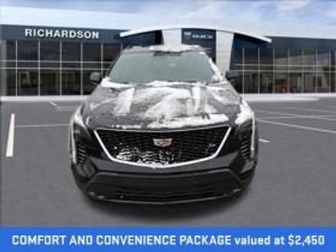 Used 2019 Cadillac XT4 Sport image 2
