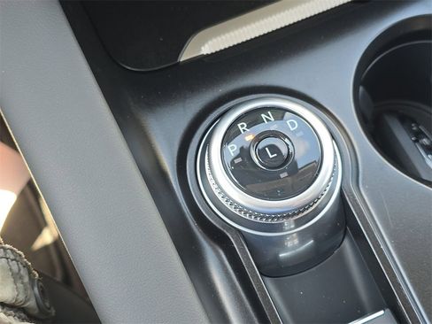 Used 2025 Ford Explorer Active w/ Active Comfort Package image 25