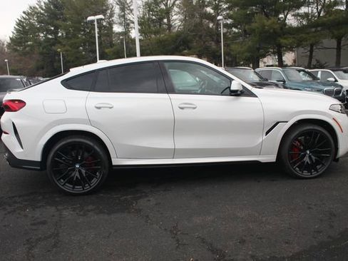New 2026 BMW X6 xDrive40i w/ Climate Comfort Package image 10