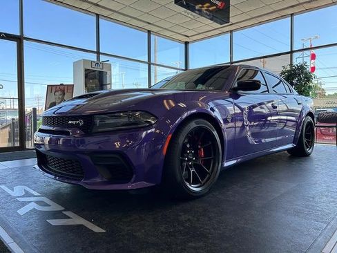 Used 2023 Dodge Charger SRT Hellcat w/ Harman/Kardon Audio Group image 7