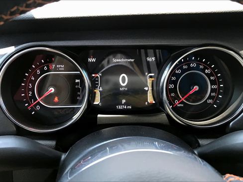 Used 2022 Jeep Gladiator Mojave w/ Trailer Tow Package image 35