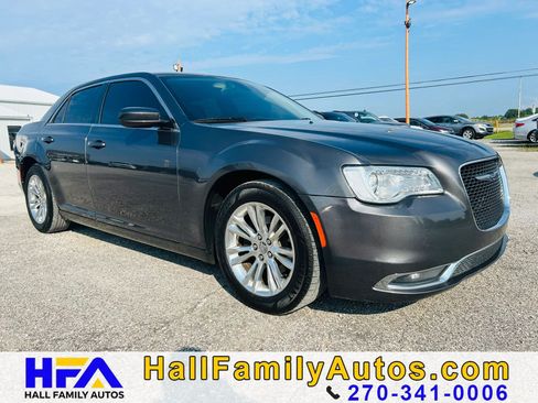 Used 2015 Chrysler 300 Touring w/ Limited Group RWD image 7