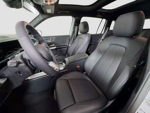 New 2026 Mercedes-Benz GLB 250 4MATIC image 12