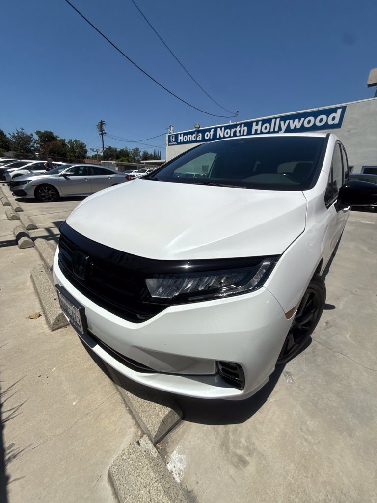 Certified 2024 Honda Odyssey Sport image 1