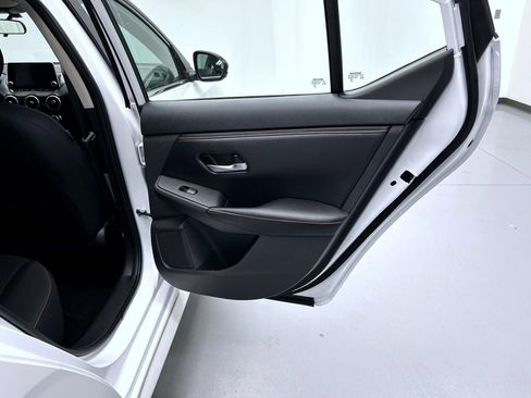 Used 2024 Nissan Sentra SR FWD image 17