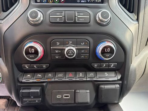 Used 2020 GMC Sierra 1500 Denali w/ Technology Package AWD/4WD image 32