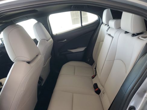 Used 2025 Lexus UX 300h FWD w/ Accessory Package (Z1) image 15