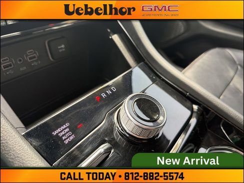 Used 2023 Jeep Grand Cherokee Limited w/ Trailer Tow Prep Group (B) AWD/4WD image 32