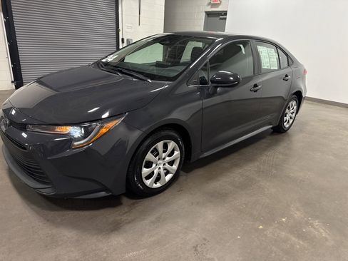 Used 2024 Toyota Corolla LE FWD image 6