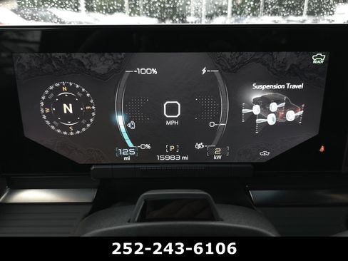 Used 2025 GMC Hummer EV 3X w/ Extreme Off-Road Package AWD/4WD image 28