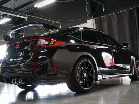 Used 2025 Honda Civic Type R image 7