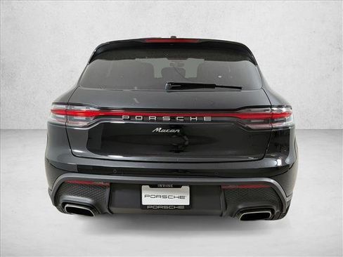Certified 2025 Porsche Macan AWD/4WD image 10