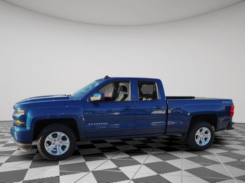 Used 2017 Chevrolet Silverado 1500 LT w/ All Star Edition AWD/4WD image 4