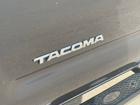 Used 2013 Toyota Tacoma 4x4 Double Cab image 26