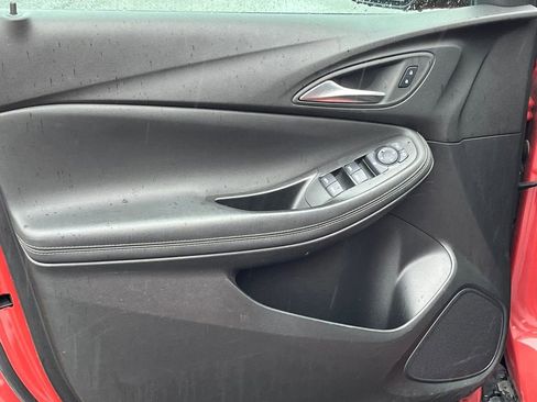 Used 2024 Buick Encore GX Sport Touring image 11