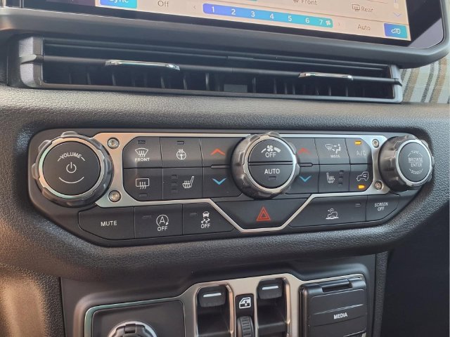 New 2026 Jeep Wrangler Unlimited Sport AWD/4WD image 19