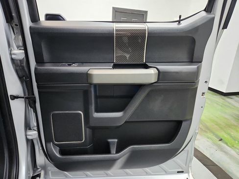 Used 2019 Ford F150 Raptor w/ Equipment Group 802A Luxury image 30