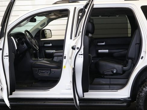 Used 2021 Toyota Sequoia Nightshade w/ Safety & Convenience Package AWD/4WD image 54