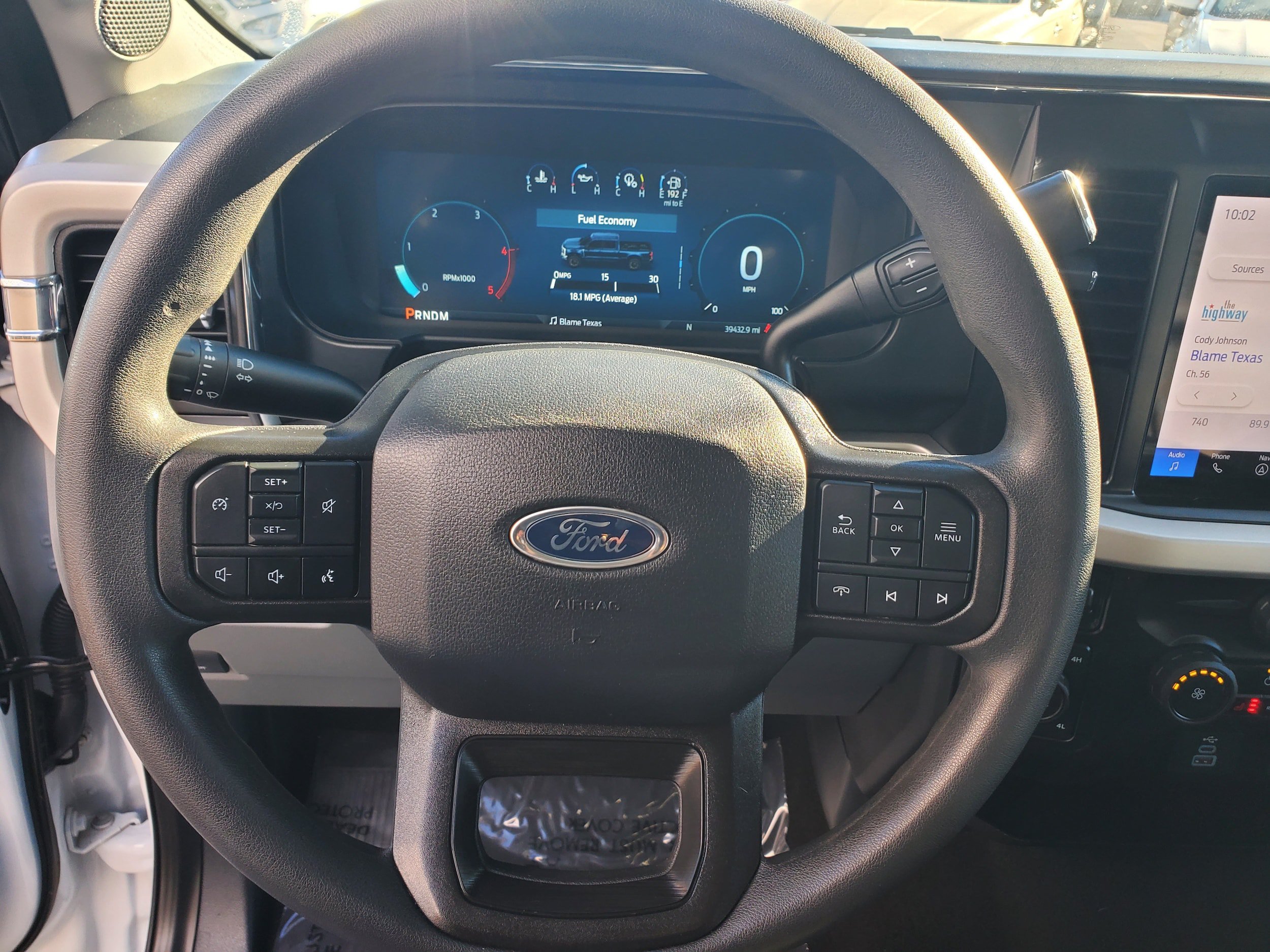 Used 2024 Ford F350 XLT w/ Black Appearance Package AWD/4WD image 15