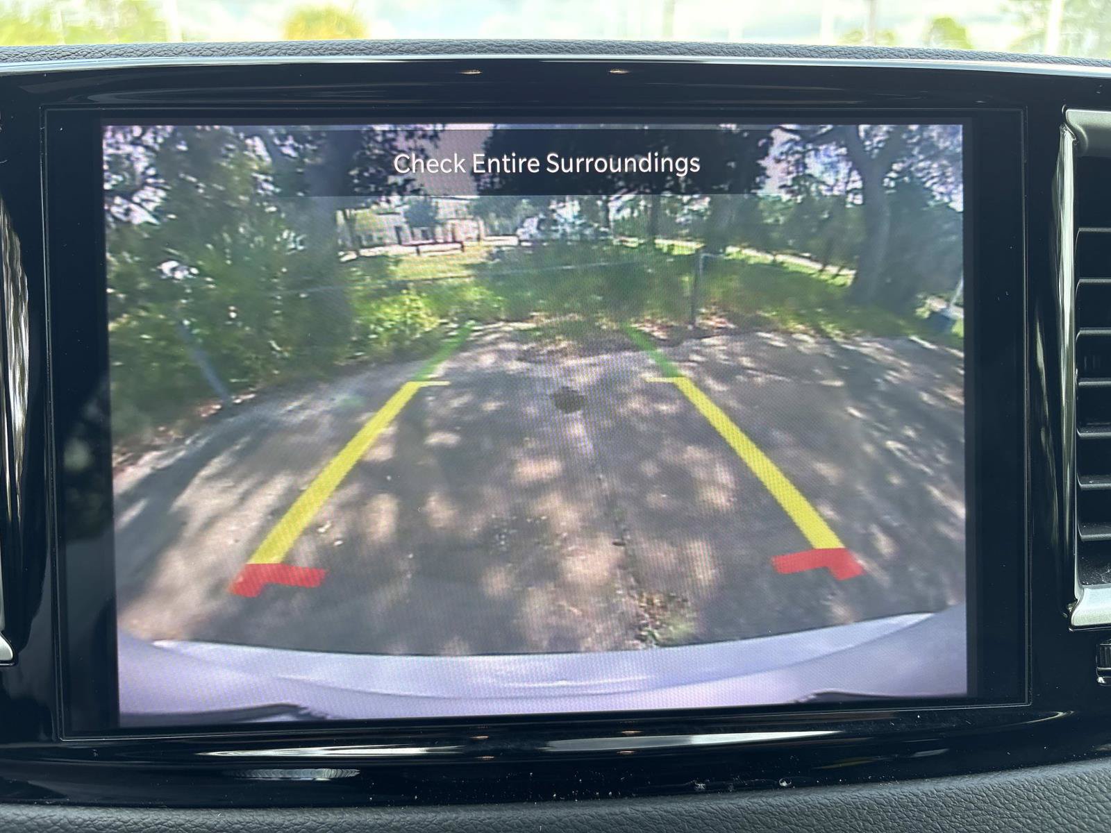 Certified 2025 Chrysler Pacifica Select FWD image 23