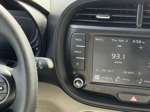 Used 2024 Kia Soul LX w/ Option Group 015 image 40