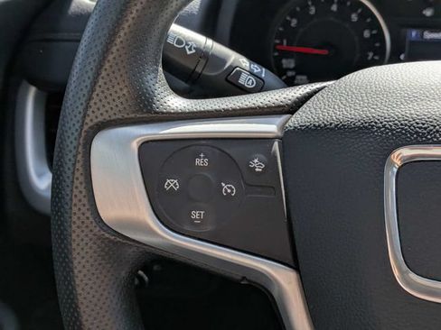 Used 2023 GMC Terrain SLE w/ Driver Convenience Package FWD image 23