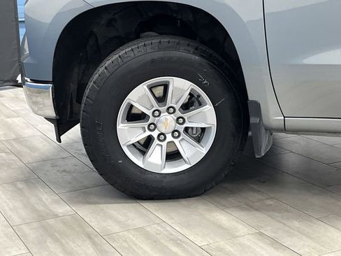 Used 2025 Chevrolet Silverado 1500 LT image 38